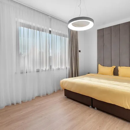 Apartment 4 C4 Grand