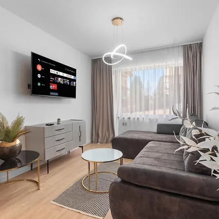 Apartment 4 C4 Grand *